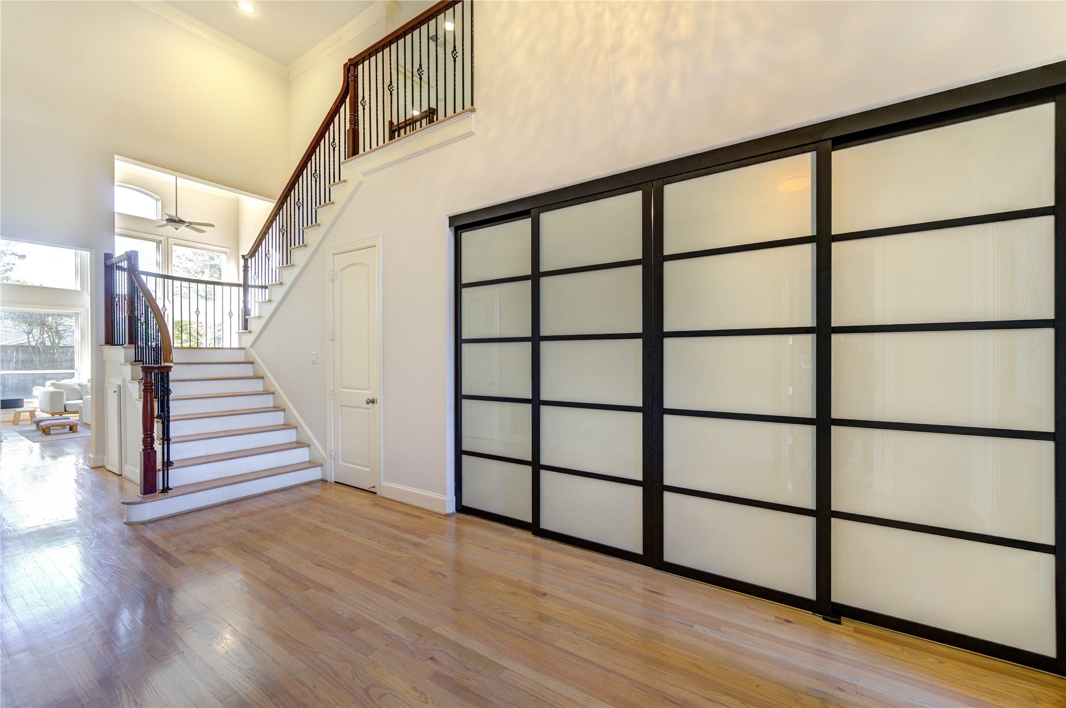 8701 Lanell Lane Spring Valley Village, TX 77055 - Photo 9 of 42