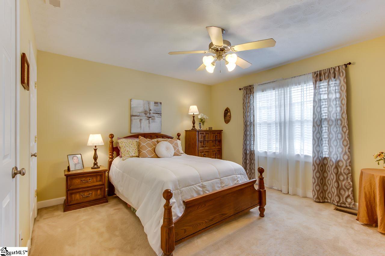 27 Ruby Bay Lane Simpsonville, SC 29681 - Photo 14 of 19