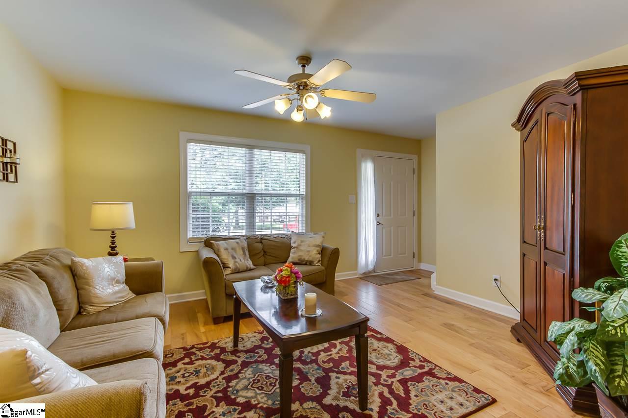 27 Ruby Bay Lane Simpsonville, SC 29681 - Photo 7 of 19