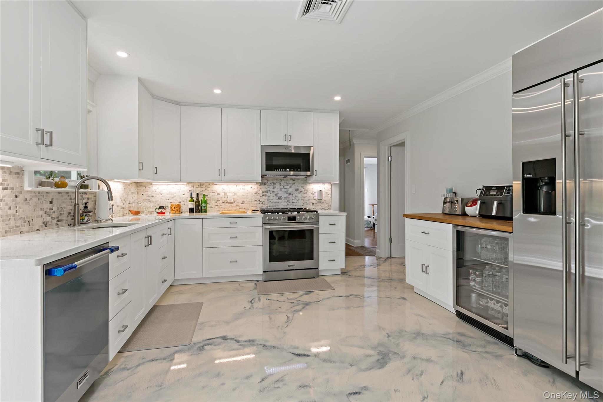 461 Bedford Road Armonk, NY 10504 - Photo 13 of 32