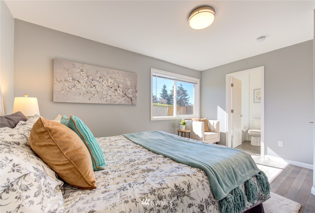 2925 Northeast 6th Street Renton, WA 98056 - Photo 11 of 19