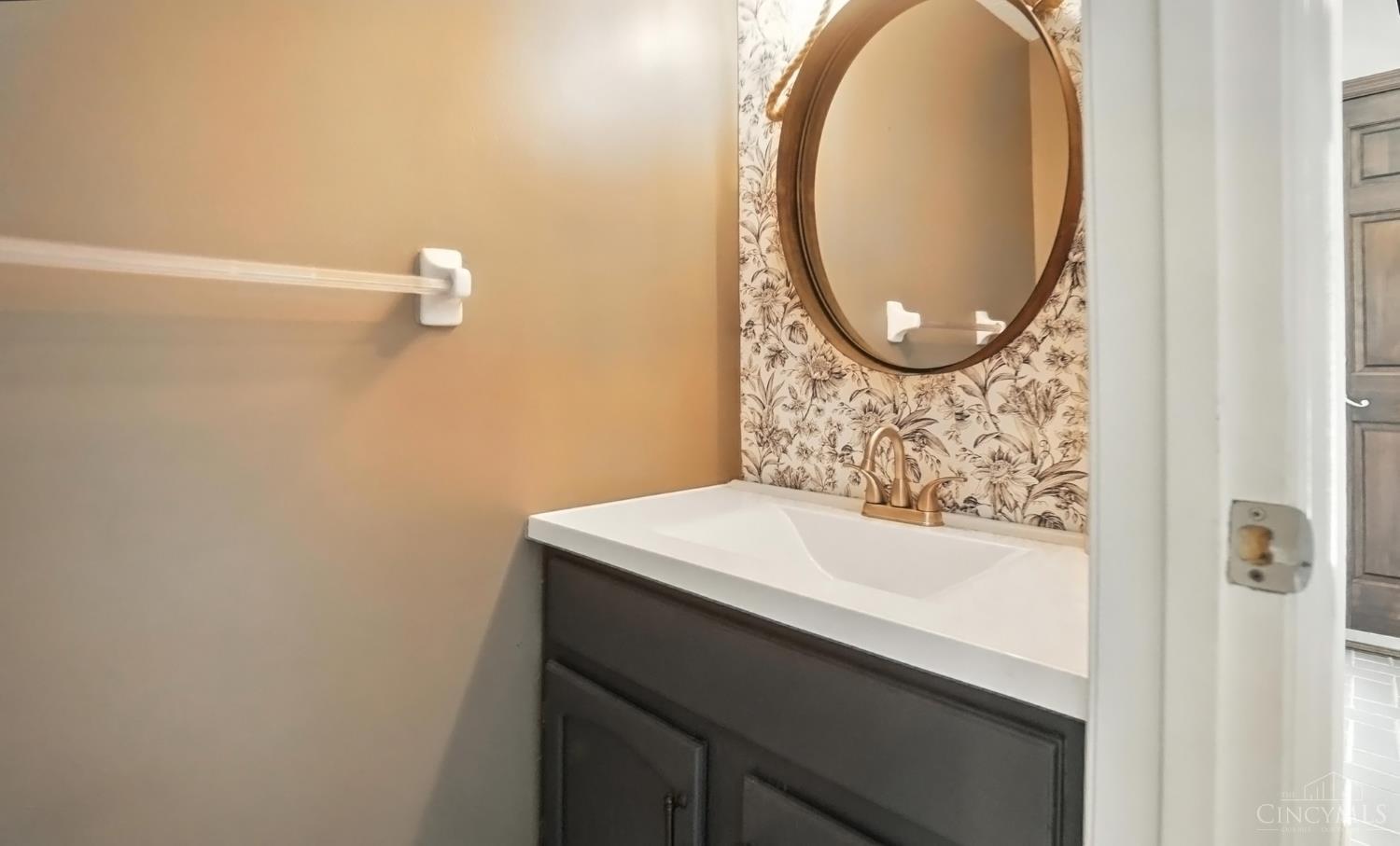 5819 Gaines Road Cincinnati, OH 45247 - Photo 28 of 69 Gallery Image 28