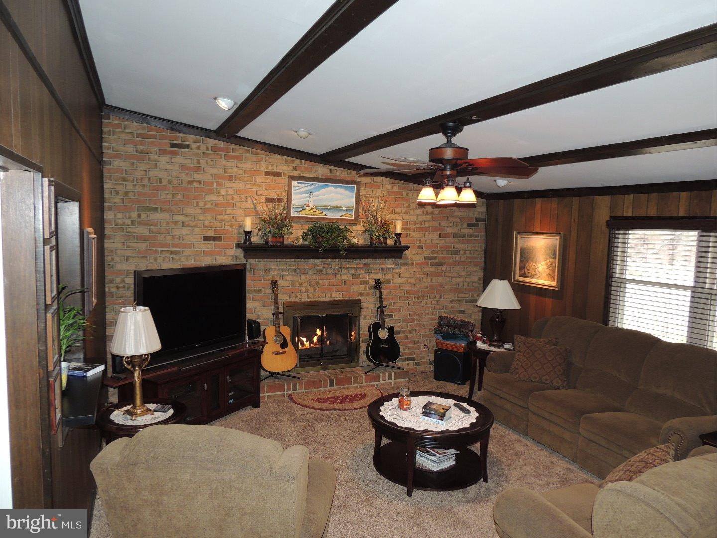 37 Millbridge Road Clementon, NJ 08021 - Photo 8 of 25 Family Room