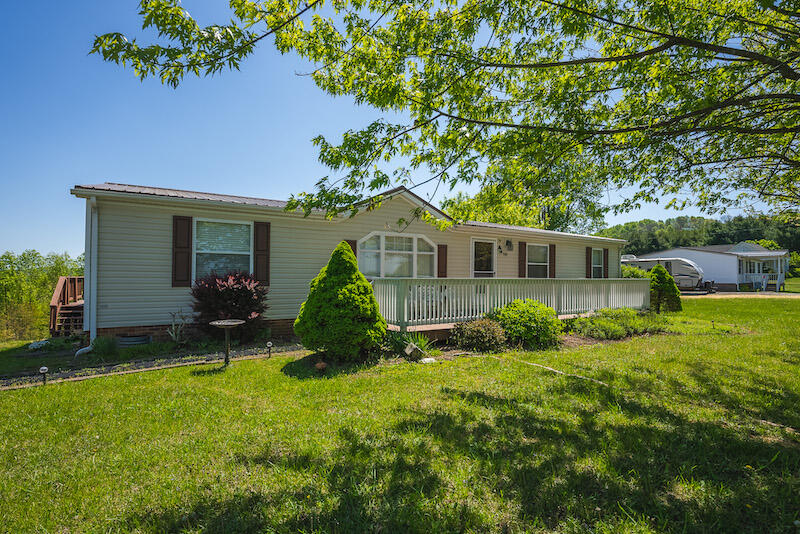 908 Laurel Fork Road Laurel Fork, VA 24352 - Photo 8 of 69 DSC04953