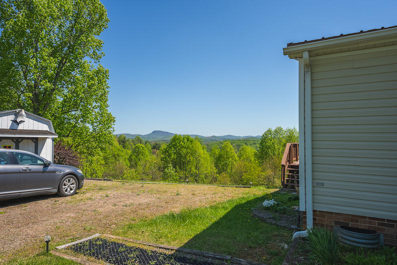 908 Laurel Fork Road Laurel Fork, VA 24352 - Photo 9 of 69 DSC04954