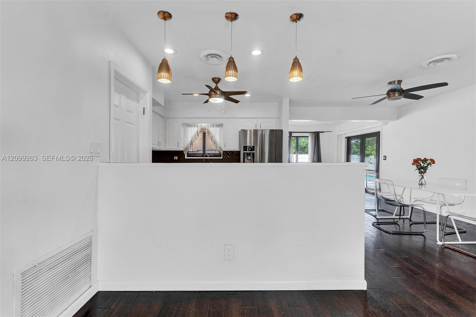4005 Johnson Street Hollywood, FL 33021 - Photo 4 of 57 Gallery Image 4