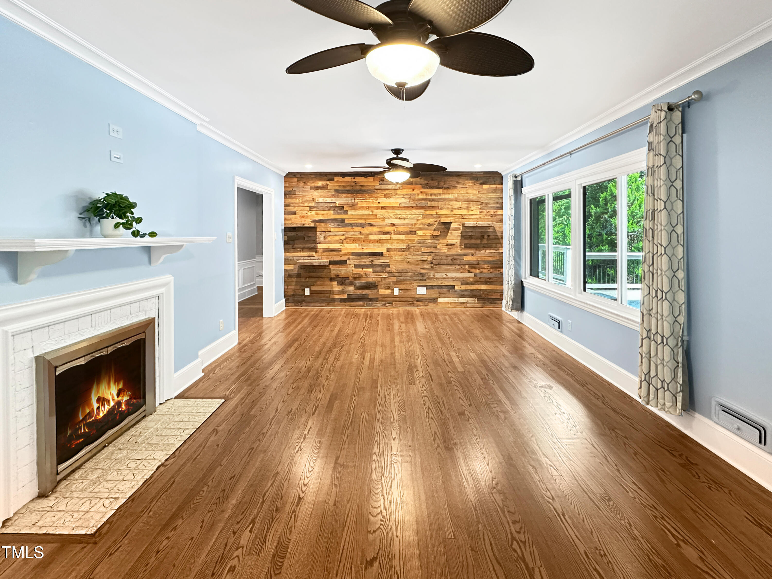 1318 Mayfair Road Raleigh, NC 27608 - Photo 12 of 52 Family Room