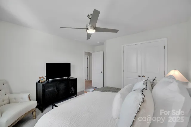 $600,000 | 17112 Snug Harbor Road, Charlotte, NC 28278