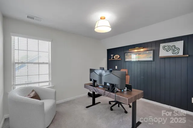 $600,000 | 17112 Snug Harbor Road, Charlotte, NC 28278