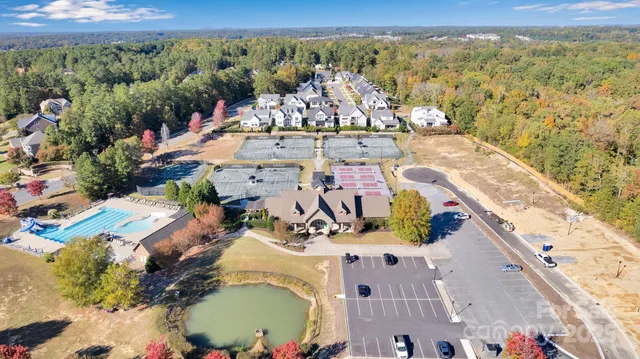 $600,000 | 17112 Snug Harbor Road, Charlotte, NC 28278