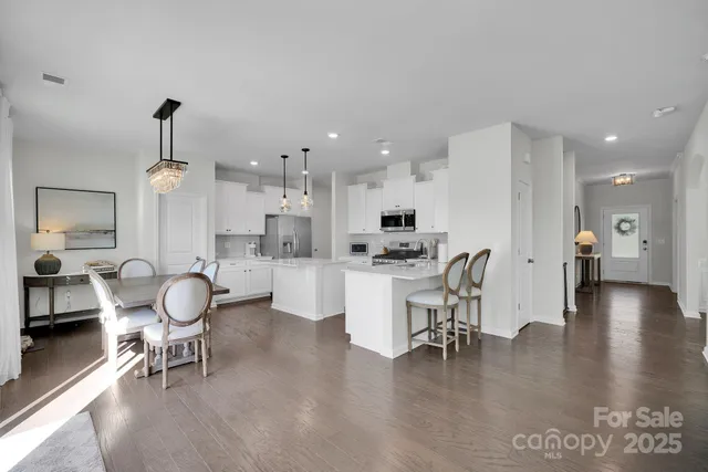 $600,000 | 17112 Snug Harbor Road, Charlotte, NC 28278