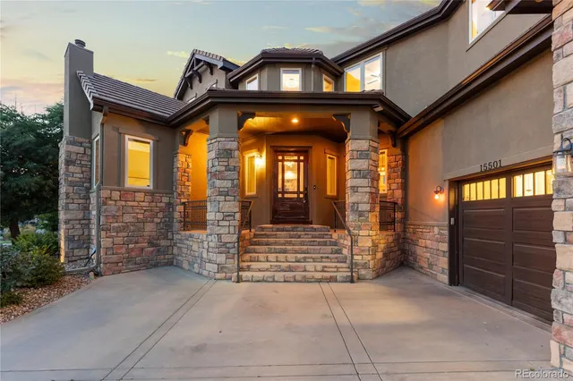 a view of entryway door with an outdoor space