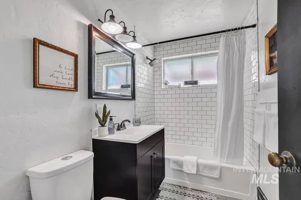 $360,000 | 1828 Dorian Drive, Twin Falls, ID 83301