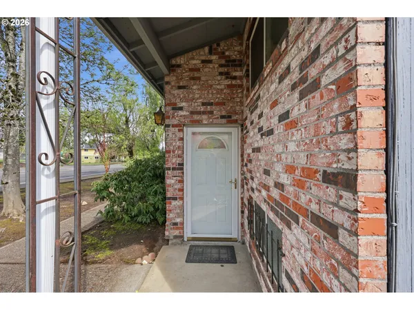 $265,000 | 100 Northeast Kane Drive, Gresham, OR 97030