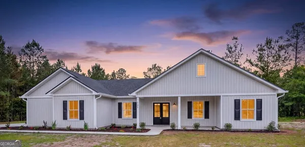 $299,900 | 121 Bartram Loop, Waynesville, GA 31566