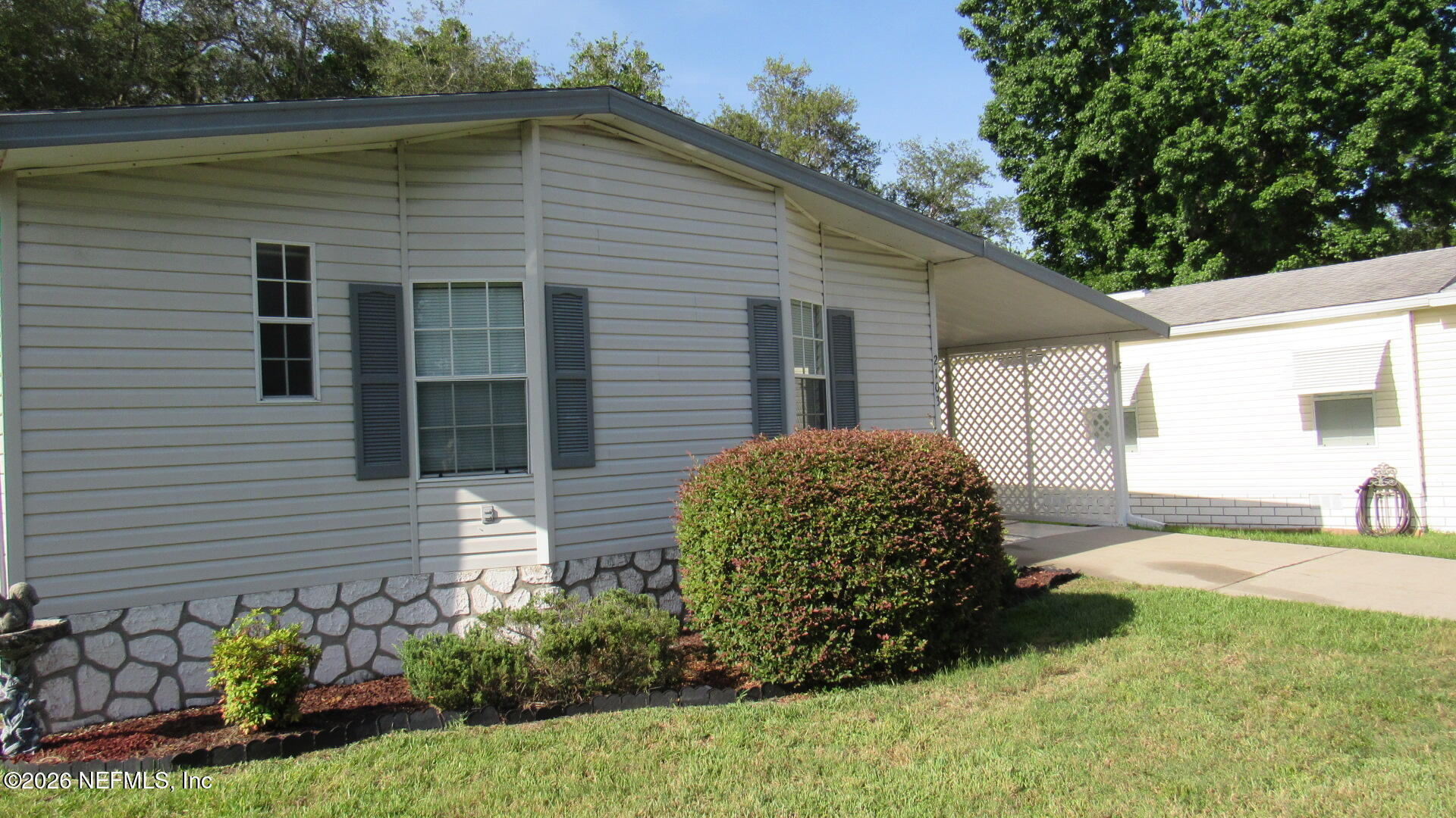 2103 Stacey Drive Mount Dora, FL 32757 - Photo 2 of 44 Cobb - Stacey Drive - Exterior front lan