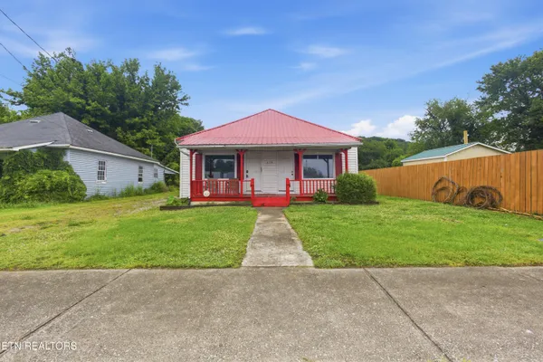 $110,000 | 315 South Front Avenue, Rockwood, TN 37854