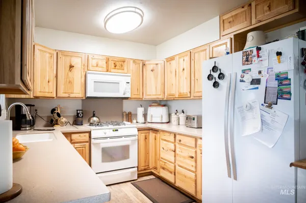$495,000 | 193 South 500 West, Paul, ID 83347