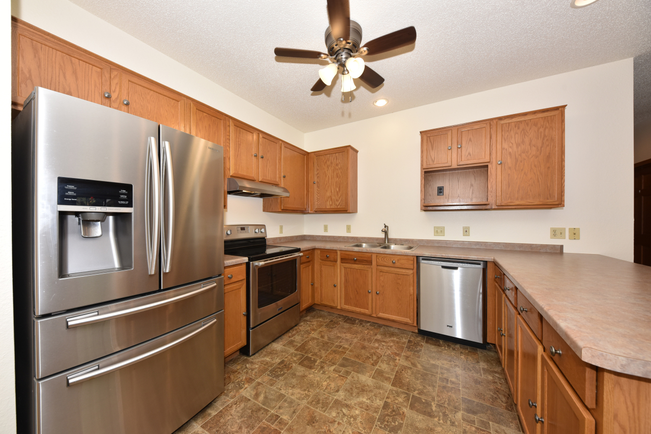 628 Hillcrest Road, Unit G Saukville, WI 53080 - Photo 13 of 29 Photo 13