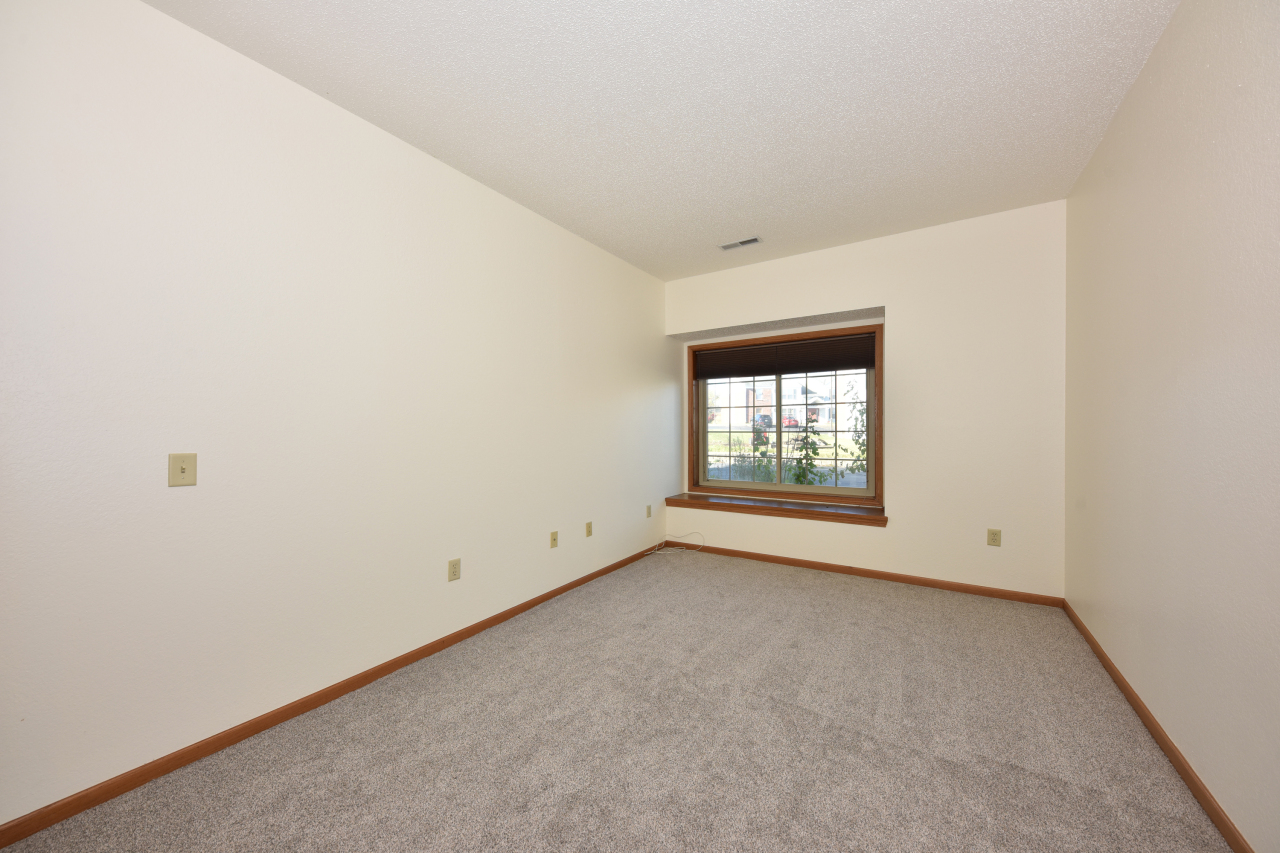 628 Hillcrest Road, Unit G Saukville, WI 53080 - Photo 17 of 29 Photo 17