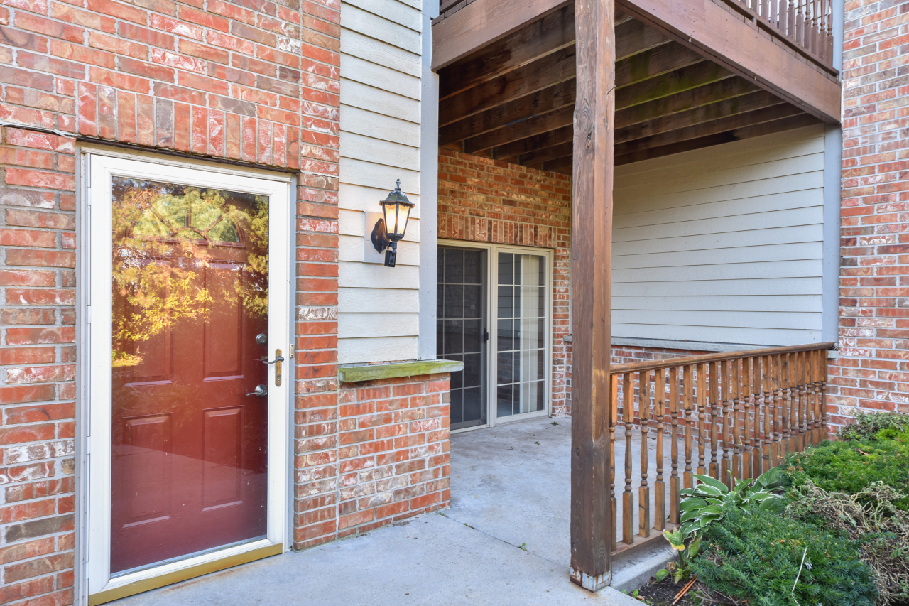 628 Hillcrest Road, Unit G Saukville, WI 53080 - Photo 2 of 29 Photo 2