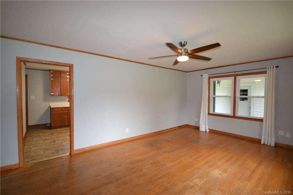 466 Morgan Road Candler, NC 28715 - Photo 4 of 16 Gallery Image 4