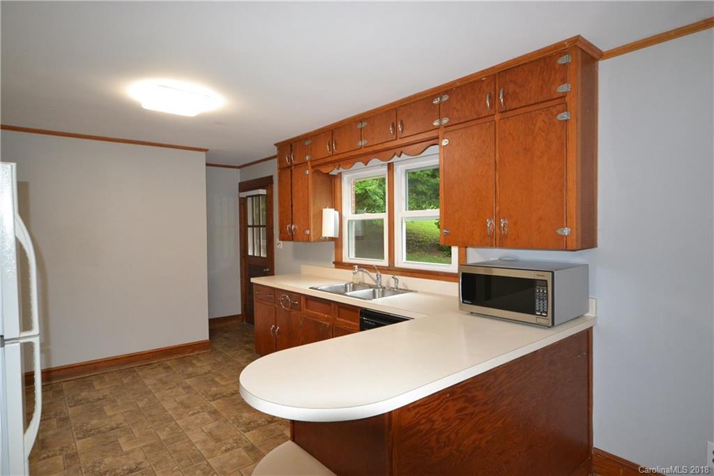 466 Morgan Road Candler, NC 28715 - Photo 6 of 16 Gallery Image 6