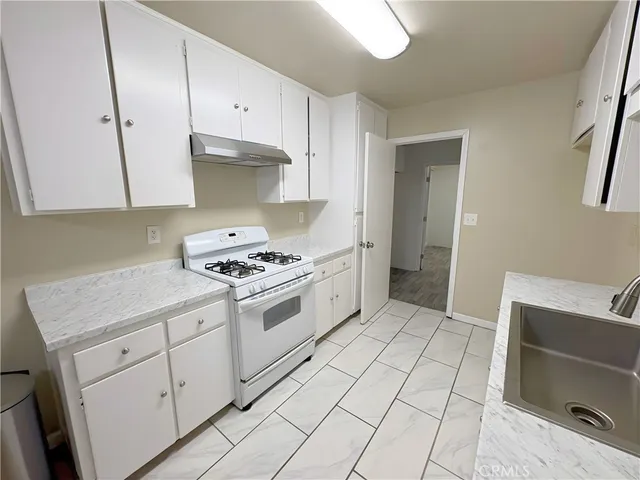 $2,850 | 8186 Zinnia Place, Riverside, CA 92503