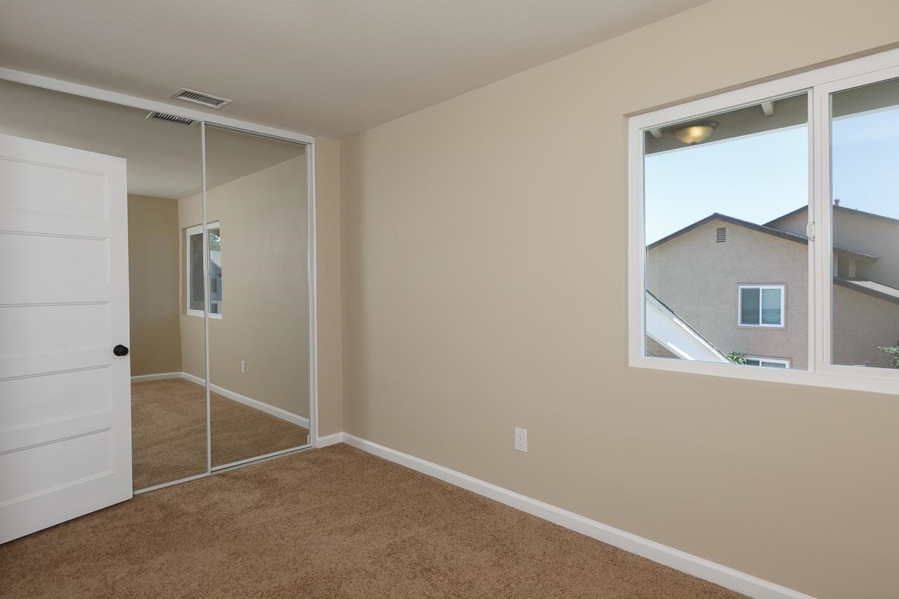 1616 Hawk Ridge Place Escondido, CA 92027 - Photo 15 of 25 Gallery Image 15