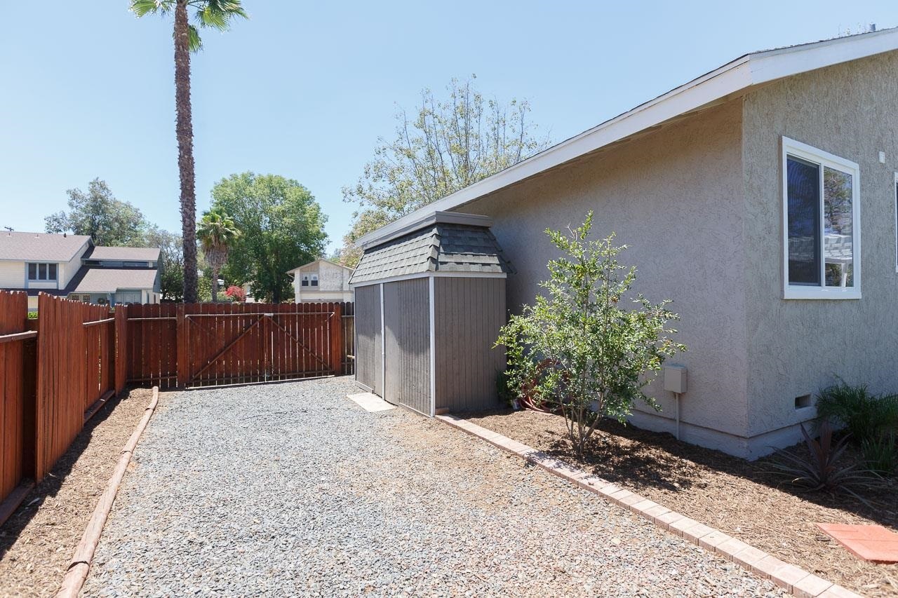 1616 Hawk Ridge Place Escondido, CA 92027 - Photo 20 of 25 Gallery Image 20