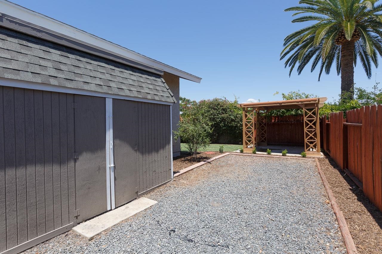 1616 Hawk Ridge Place Escondido, CA 92027 - Photo 22 of 25 Gallery Image 22