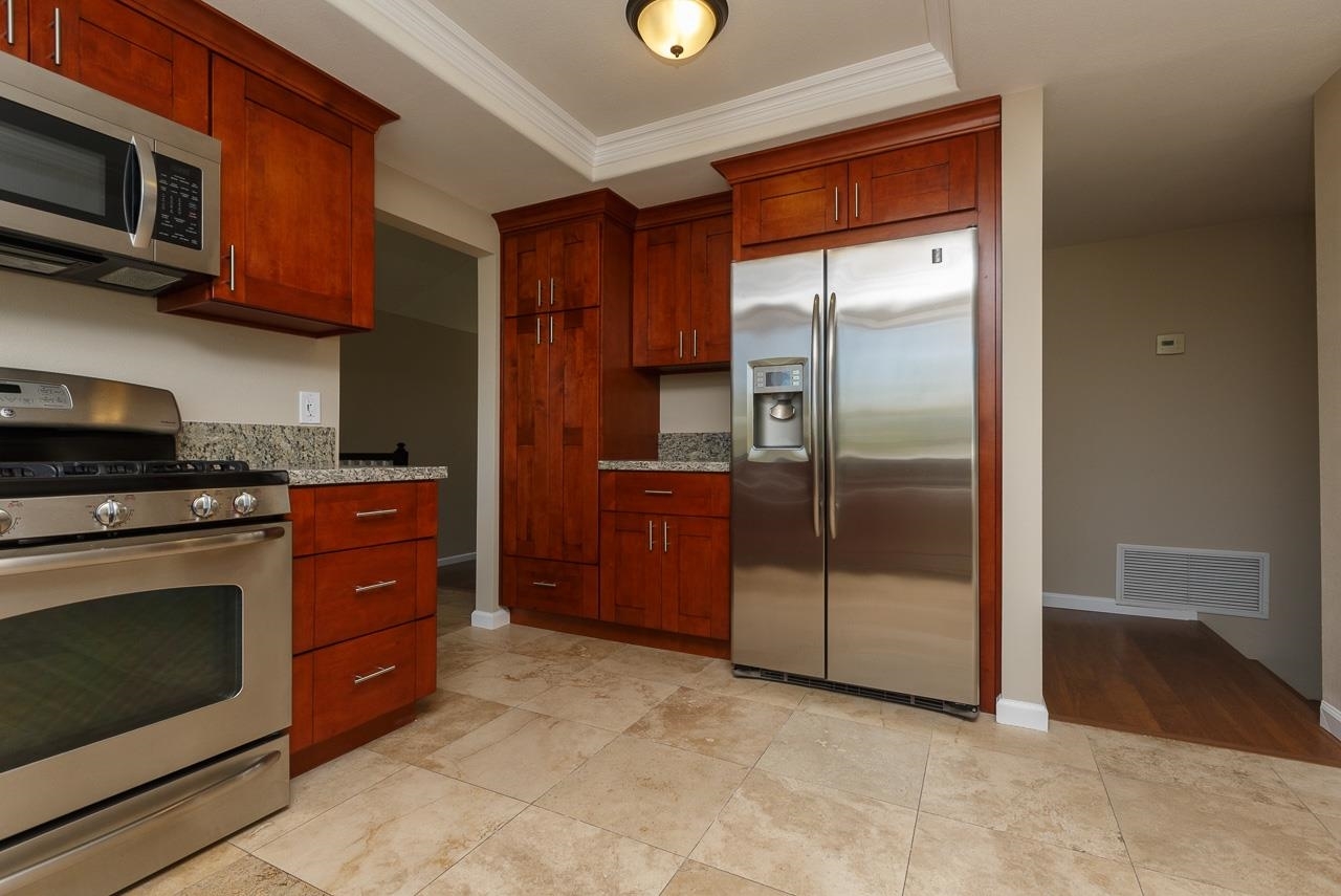 1616 Hawk Ridge Place Escondido, CA 92027 - Photo 4 of 25 Gallery Image 4