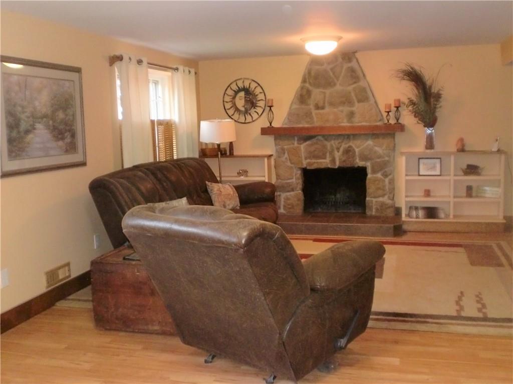 164 McIntyre Road Pittsburgh, PA 15237 - Photo 4 of 24 Gallery Image 4