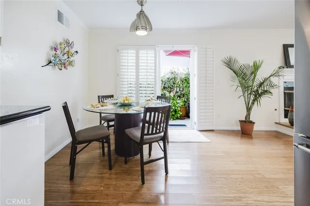 $877,000 | 801 East Mendocino Street, Unit 4A, Altadena, CA 91001