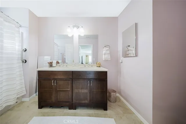 $877,000 | 801 East Mendocino Street, Unit 4A, Altadena, CA 91001