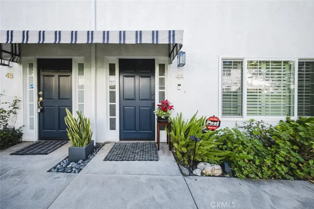 $877,000 | 801 East Mendocino Street, Unit 4A, Altadena, CA 91001