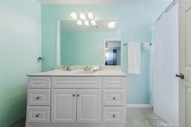 $877,000 | 801 East Mendocino Street, Unit 4A, Altadena, CA 91001