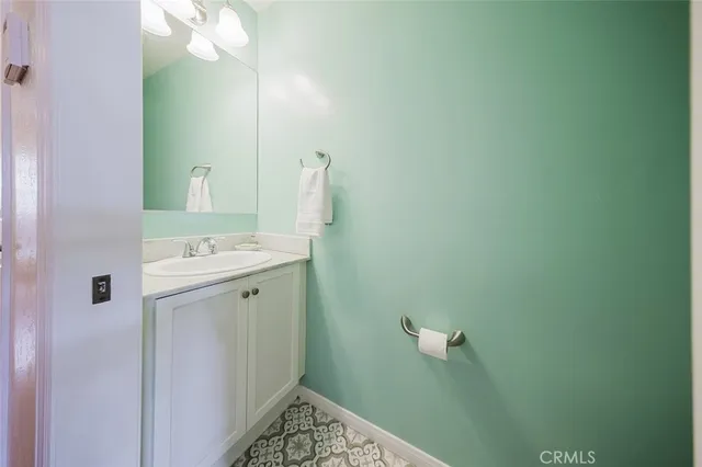 $877,000 | 801 East Mendocino Street, Unit 4A, Altadena, CA 91001