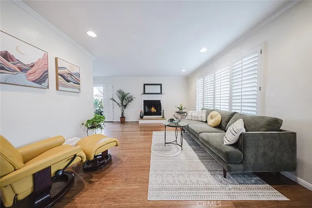 $877,000 | 801 East Mendocino Street, Unit 4A, Altadena, CA 91001