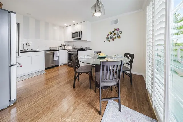 $877,000 | 801 East Mendocino Street, Unit 4A, Altadena, CA 91001