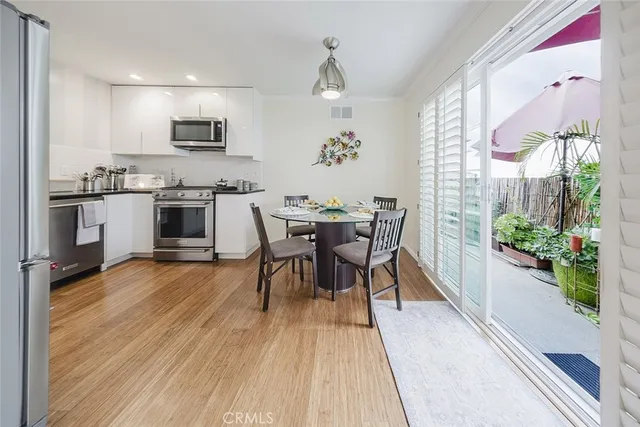 $877,000 | 801 East Mendocino Street, Unit 4A, Altadena, CA 91001