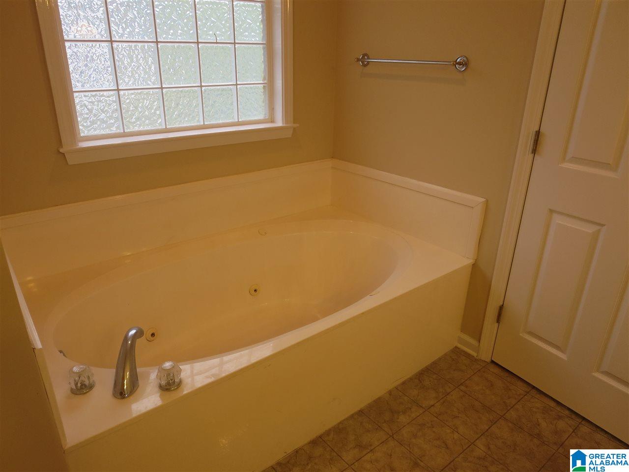 2017 Magnolia Road Leeds, AL 35094 - Photo 12 of 30