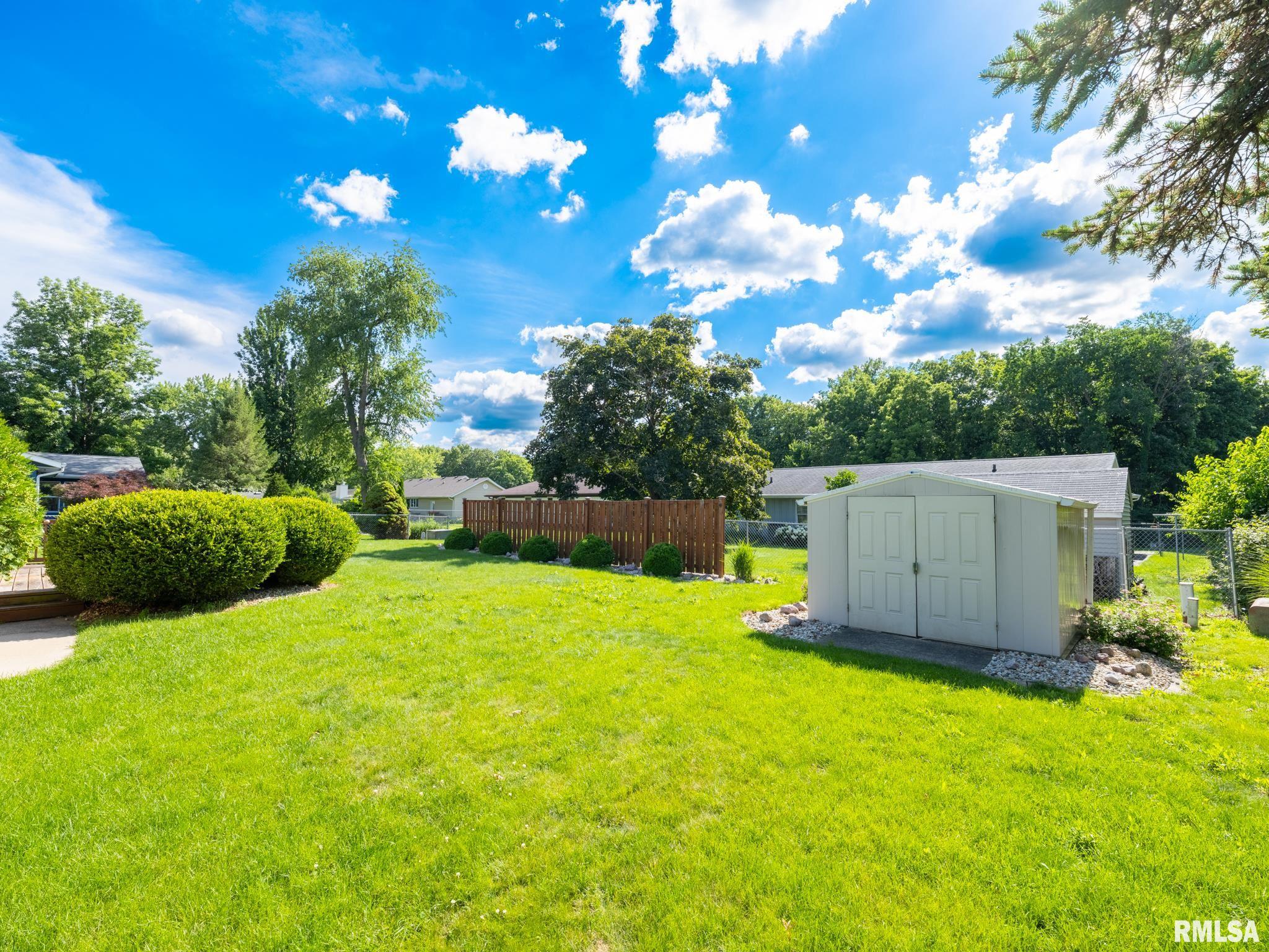2721 North Rustic Ridge Drive Peoria, IL 61604 - Photo 3 of 52