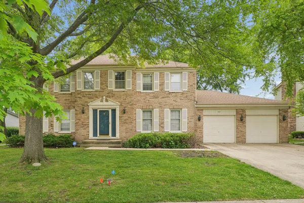 $780,000 | 837 Heatherstone Drive, Schaumburg, IL 60173