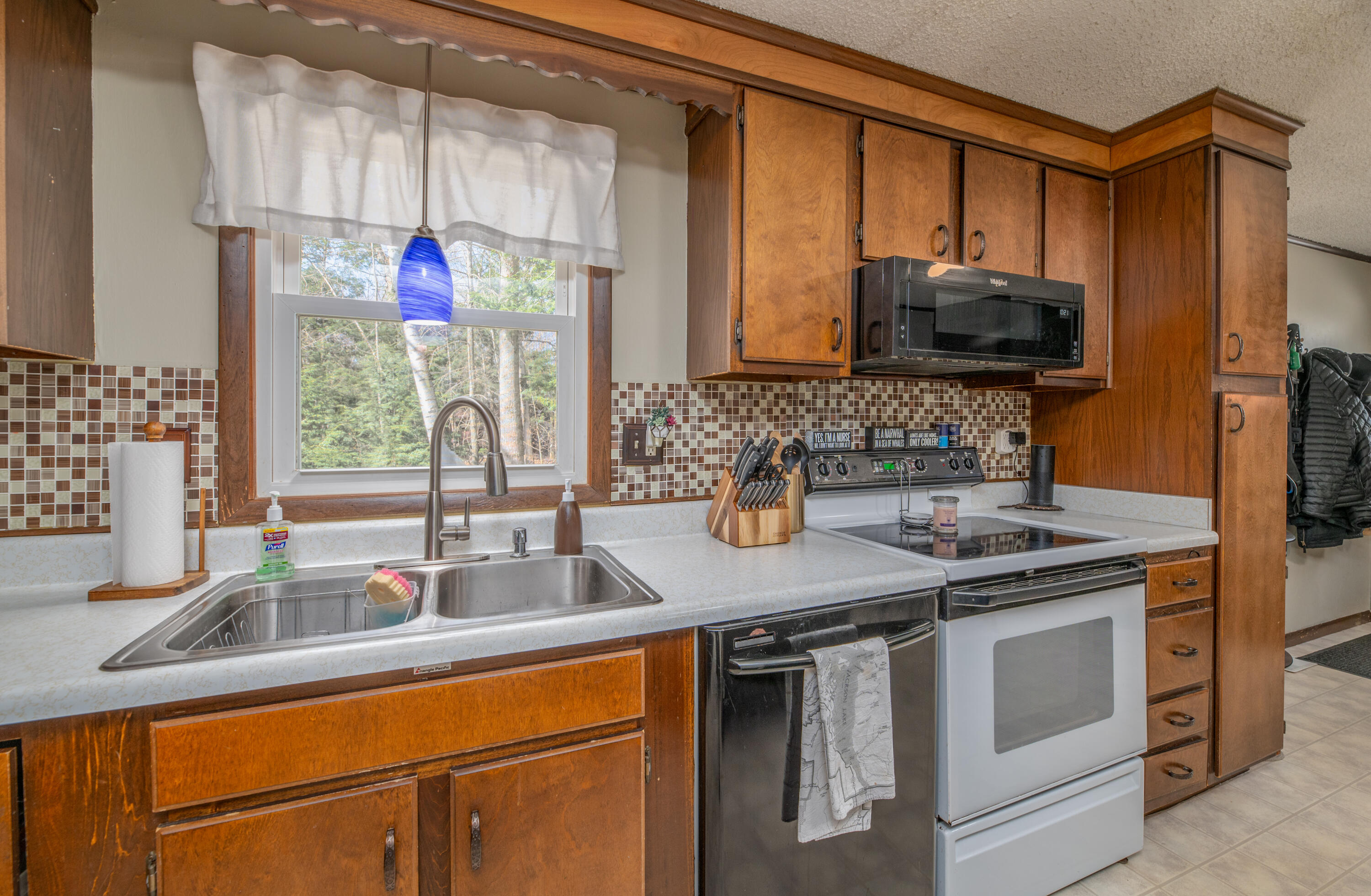 23 Hemlock Ridge Road Chelsea, ME 04330 - Photo 8 of 29 Interior12