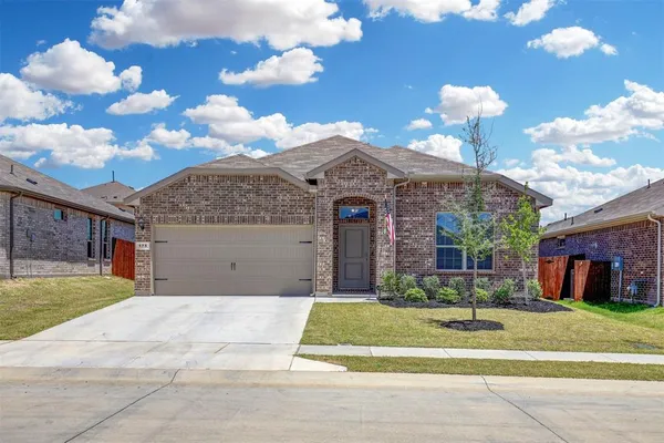 $2,190 | 175 Bay Meadows Lane, Boyd, TX 76023