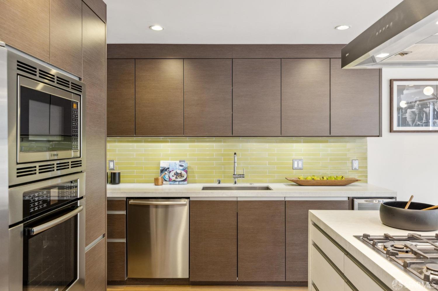 392 Eureka Street San Francisco, CA 94114 - Photo 29 of 74