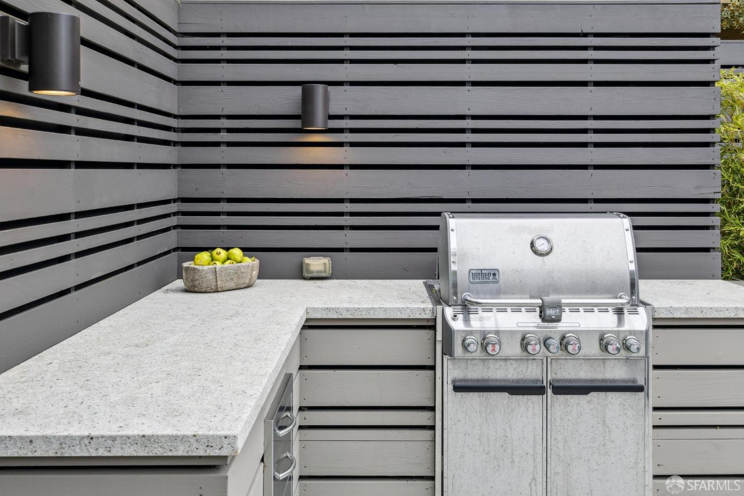 392 Eureka Street San Francisco, CA 94114 - Photo 42 of 74