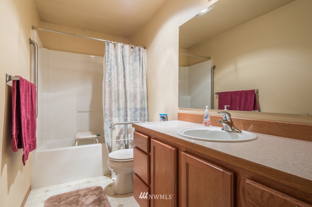 359 Larson Road Silver Creek, WA 98585 - Photo 12 of 20 Gallery Image 12