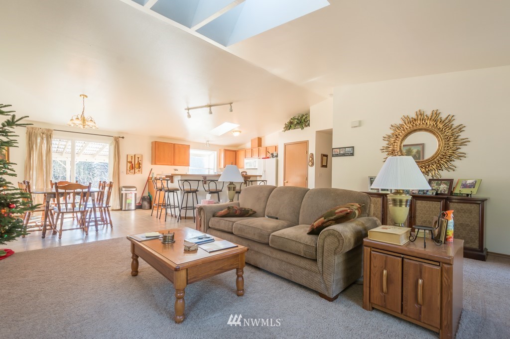 359 Larson Road Silver Creek, WA 98585 - Photo 17 of 20 Gallery Image 17